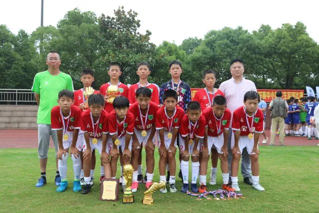 小组出局！国少1-2遭乌兹别克斯坦逆转 张城瑞破门后防两度漏人